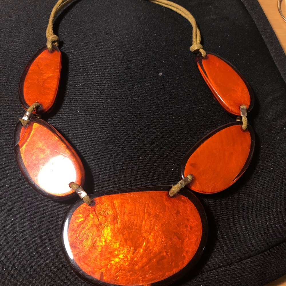 Brown statement necklace - Picture 2 of 4
